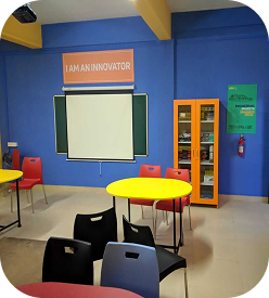 Young Engineers Garage — classroom